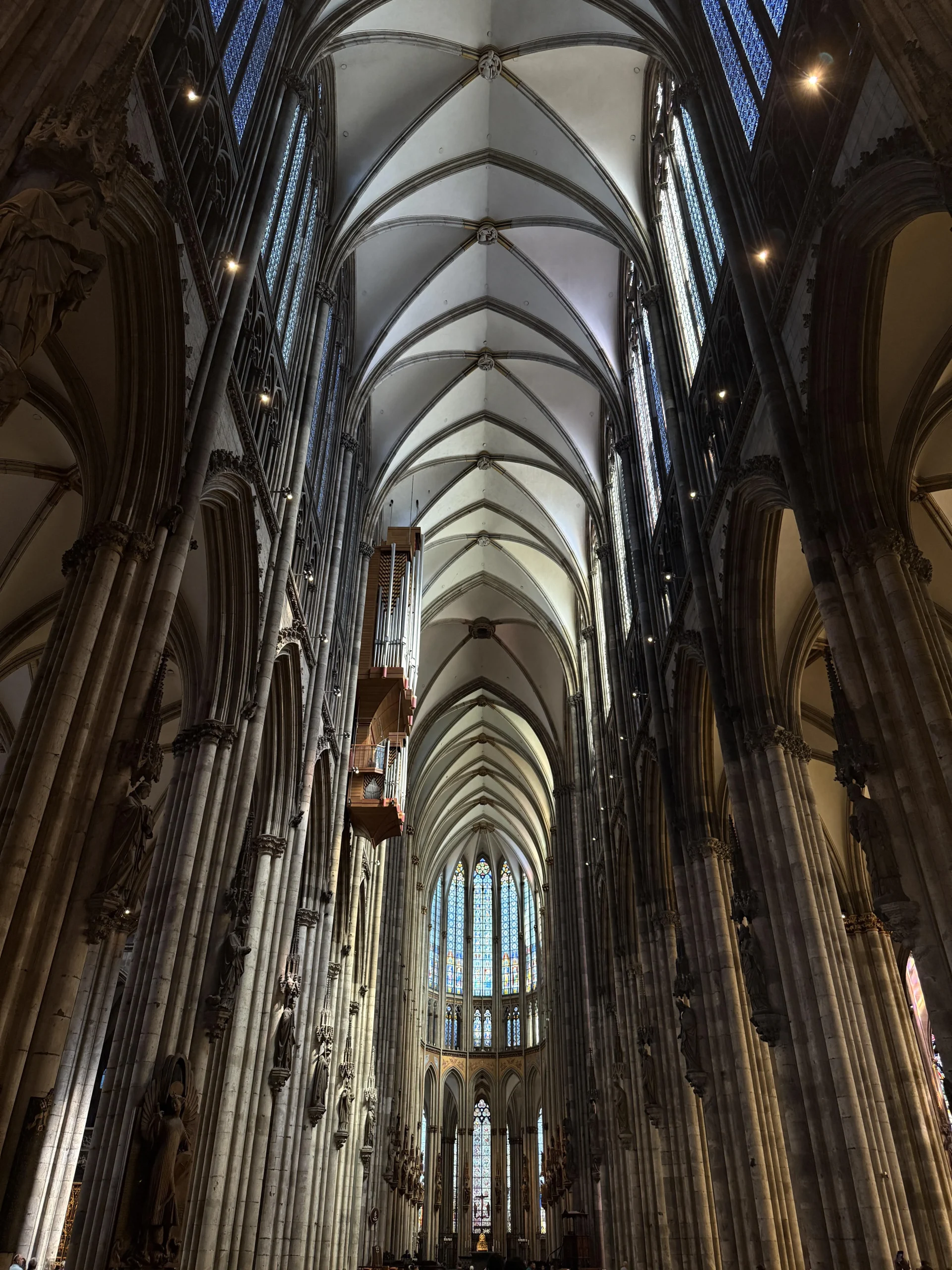 Duomo di Colonia: la storia del cantiere piu' lungo d'Europa, nato da un furto a Milano