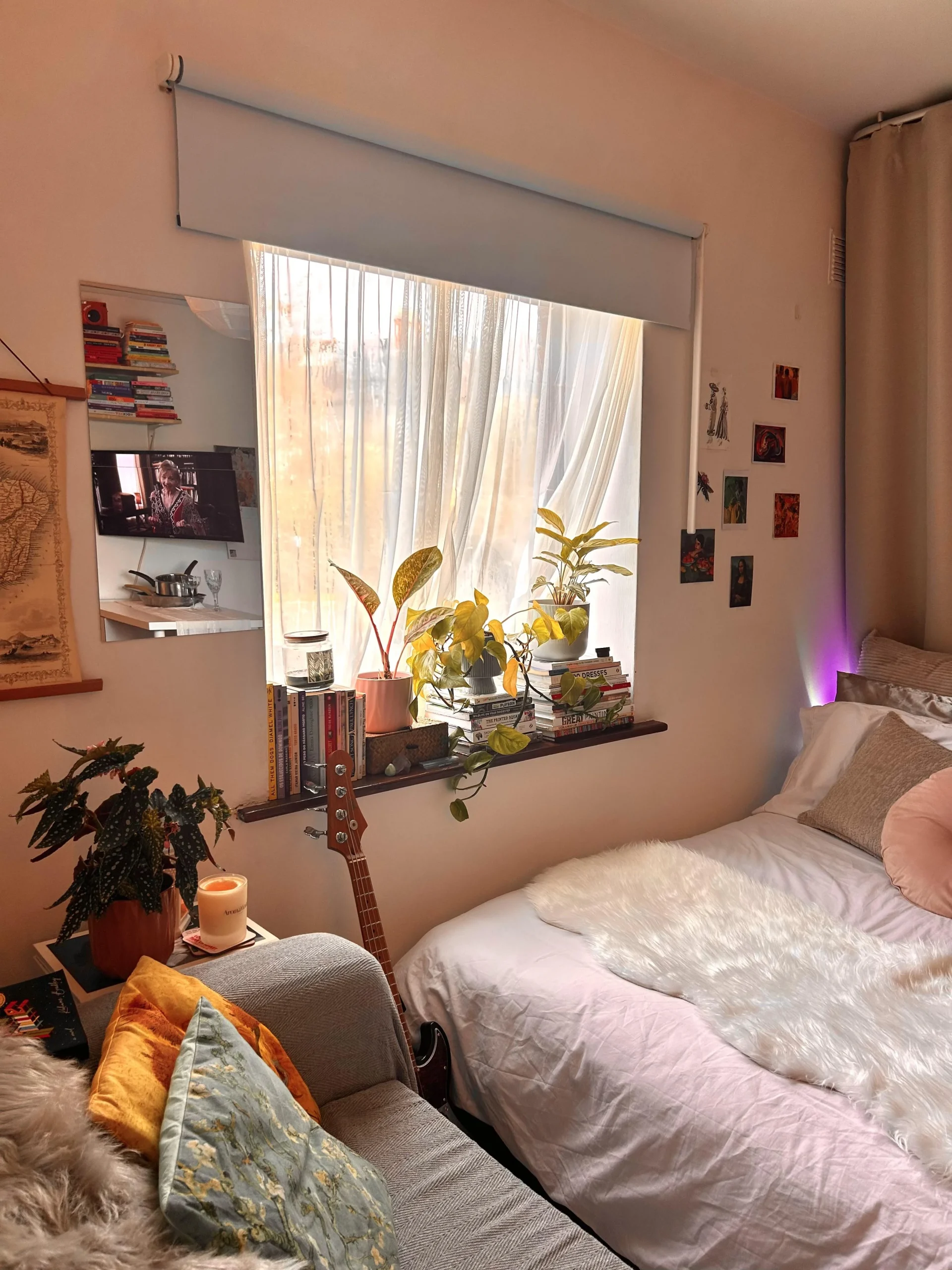 Letto a scomparsa in monolocale: la stanza che cambia mestiere due volte al giorno